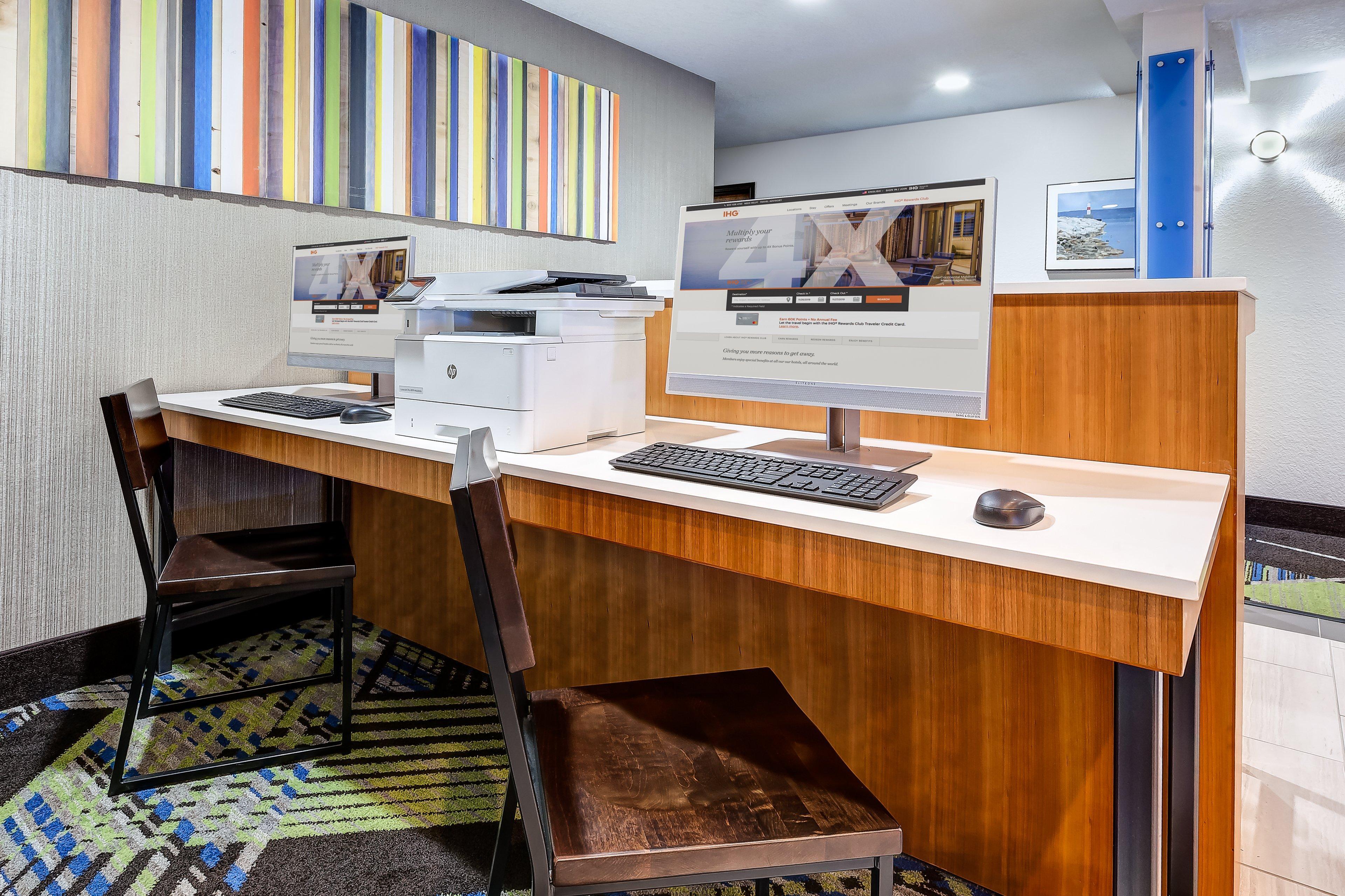 Holiday Inn Express Hotel & Suites Petoskey By Ihg Esterno foto