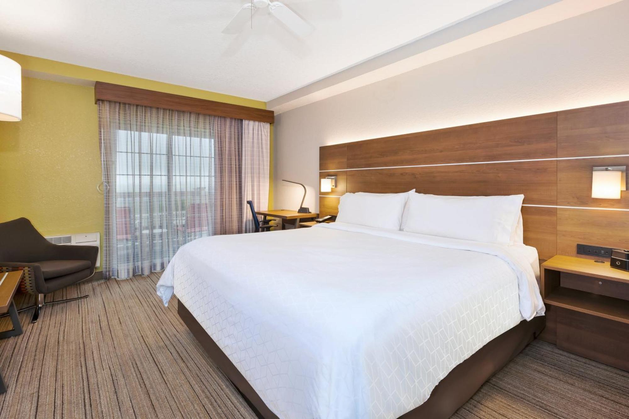 Holiday Inn Express Hotel & Suites Petoskey By Ihg Esterno foto