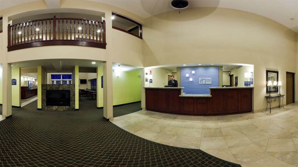 Holiday Inn Express Hotel & Suites Petoskey By Ihg Esterno foto